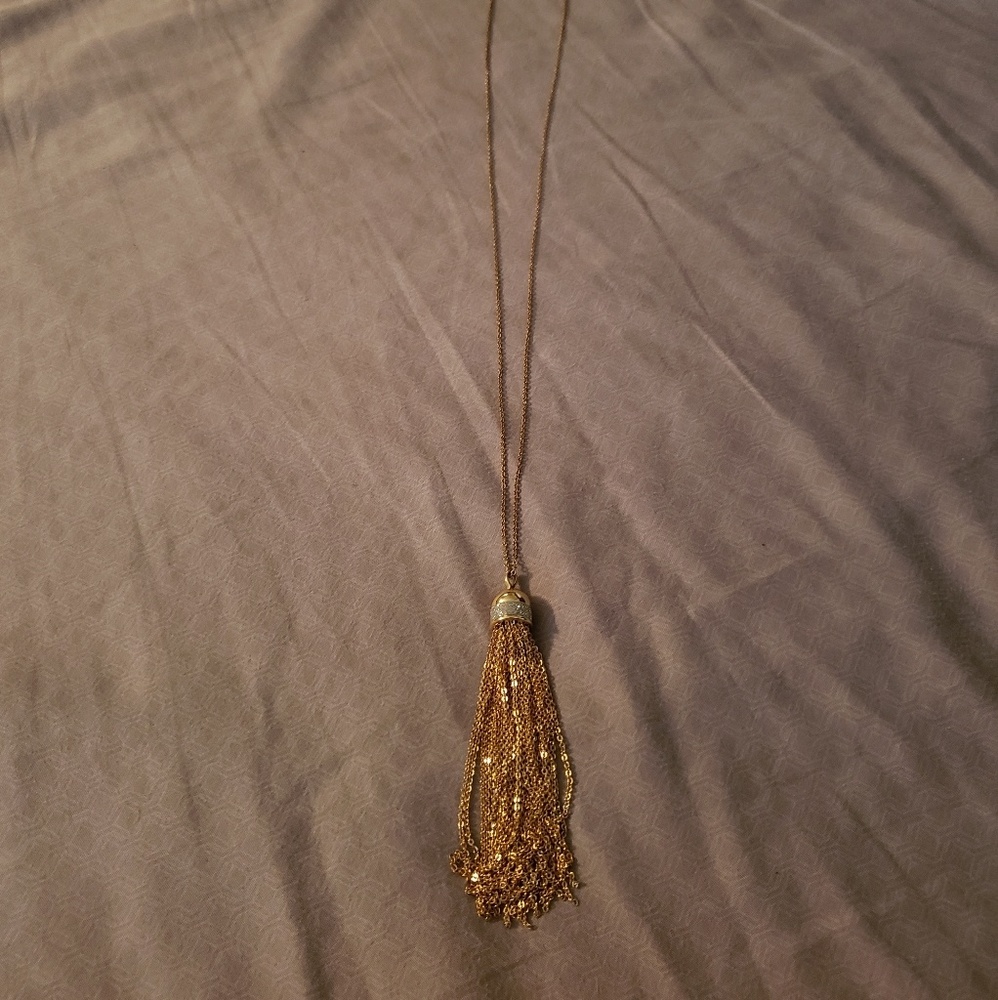 Long tassel necklace with sandblast detail